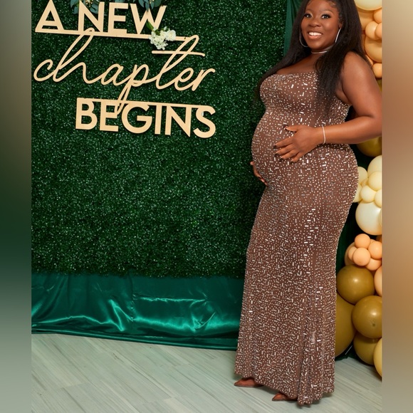 Maternity-Friendly Outfits! - Picture 2 of 16